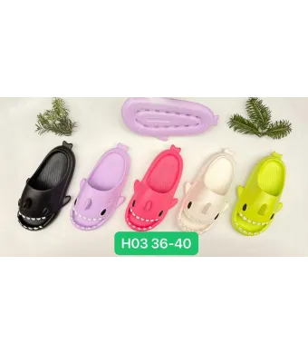 Papuci Unisex Marimi 36-40 – Model Rechin Amuzant, Talpa Moale si Material Confortabil, Culori Combinate pentru Casa, Dus sau Vacanta, En-gros