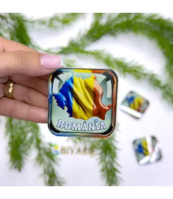 Magnet Romania , en-gros . Suvenir Personalizat in Sticlă Acrilică – Produs în România | Print UV Durabil 5.3 x 5.3 cm, Set 25 Bucăți