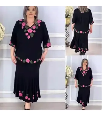 Compleu en gross de vară fustă și bluza