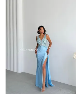 Rochie angro lunga eleganta cu detalii din paiete