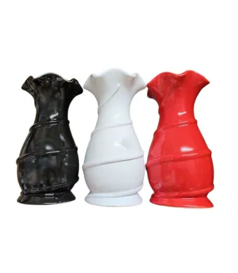 Vază Ceramică Decorativă 18 cm, Model Modern Spiralat, Negru, Alb sau Roșu, En-gros