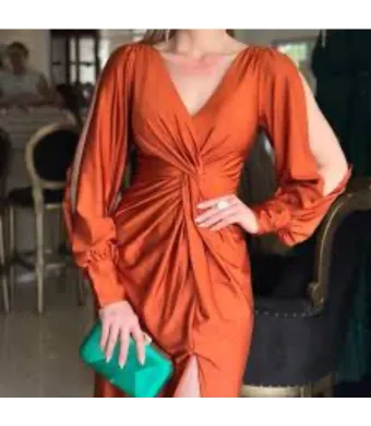Rochița en gross elegatnta (Caramiziu)